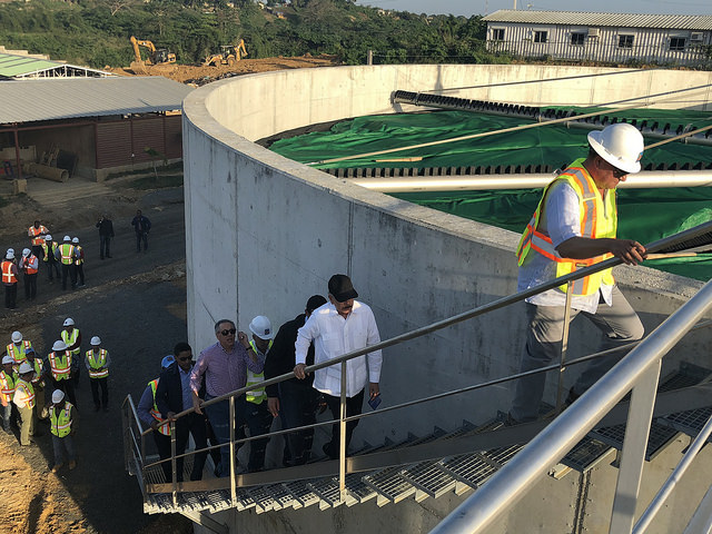 Presidente conoce avances de la Estación Depuradora de Aguas Residuales del río Ozama