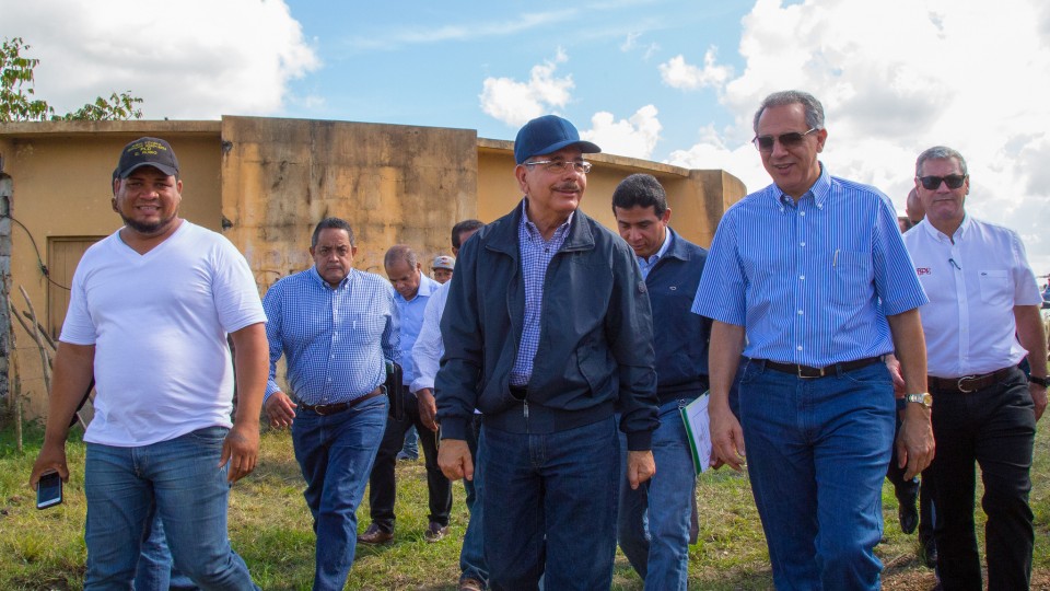 Alegría y esperanza entre productores de Mata de Palma por Visita Sorpresa de Danilo