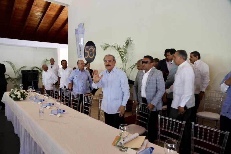 Reconocen a Danilo Medina