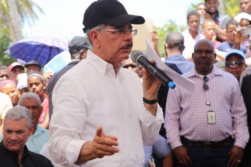 A Cristóbal, en Independencia, Danilo llevó hoy el inicio de una mejor vida para su gente