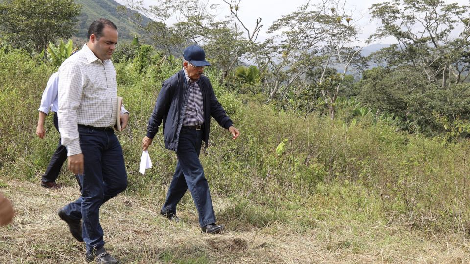 Danilo Medina: "Vengo a oír, para que no me digan que las cosas están hechas sin estarlo"