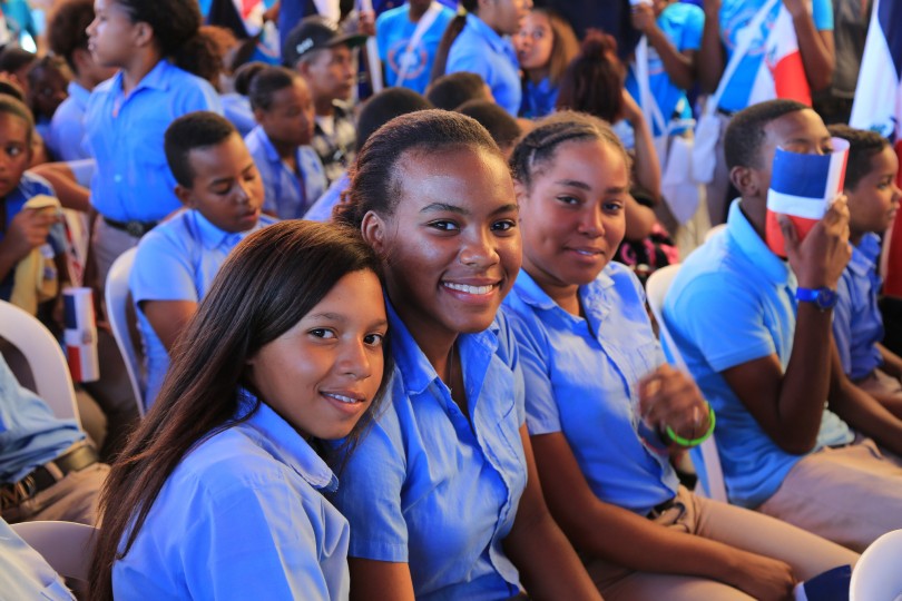 Danilo entrega cuatro escuela en Villa Hermosa, La Romana