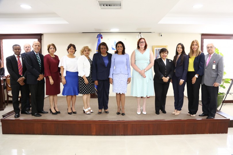 Salud, Distrito Nacional, Mujer, Despacho