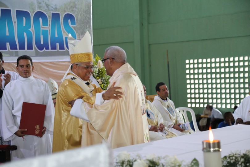 Monseñores Ozoria Acosta y Lorenzo Vargas