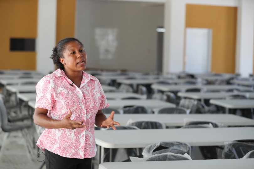 DM entrega tres escuelas para 1,925 estudiantes de San Cristóbal