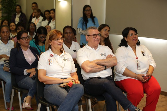  Niños del CAID celebran el Día de las Madres 2019