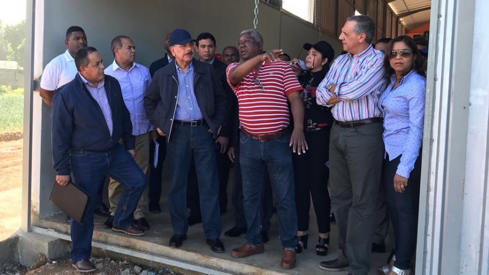 En Sánchez Ramírez, Danilo supervisa avances construcción planta de casabe y procesadora frutas