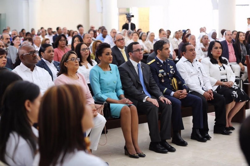 Primera dama asiste a eucaristía por 40 años de ordenación de monseñor Benito Ángeles e inauguración oficinas Vicaría Episcopal