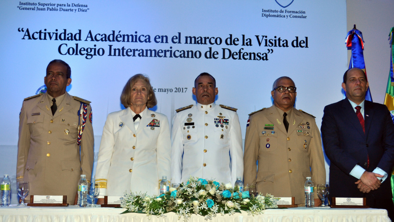 Ministerio de Defensa realiza conferencia para tecnificar a militares 