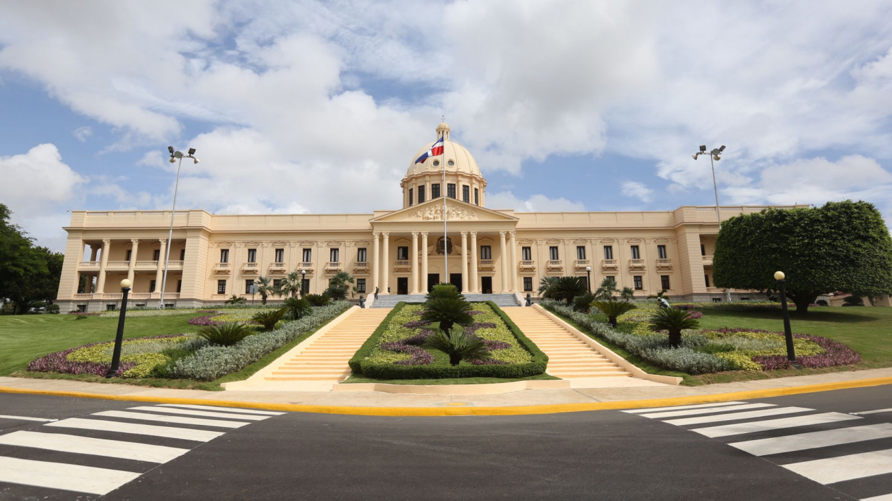 Fachada frontal Palacio Presidencia República Dominicana