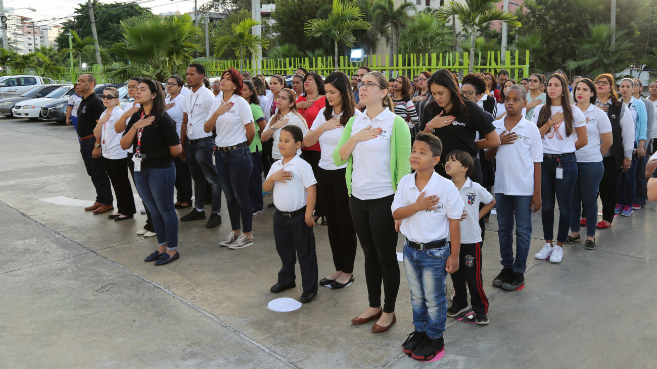 Despacho Primera Dama rinde tributo a Padres de la Patria