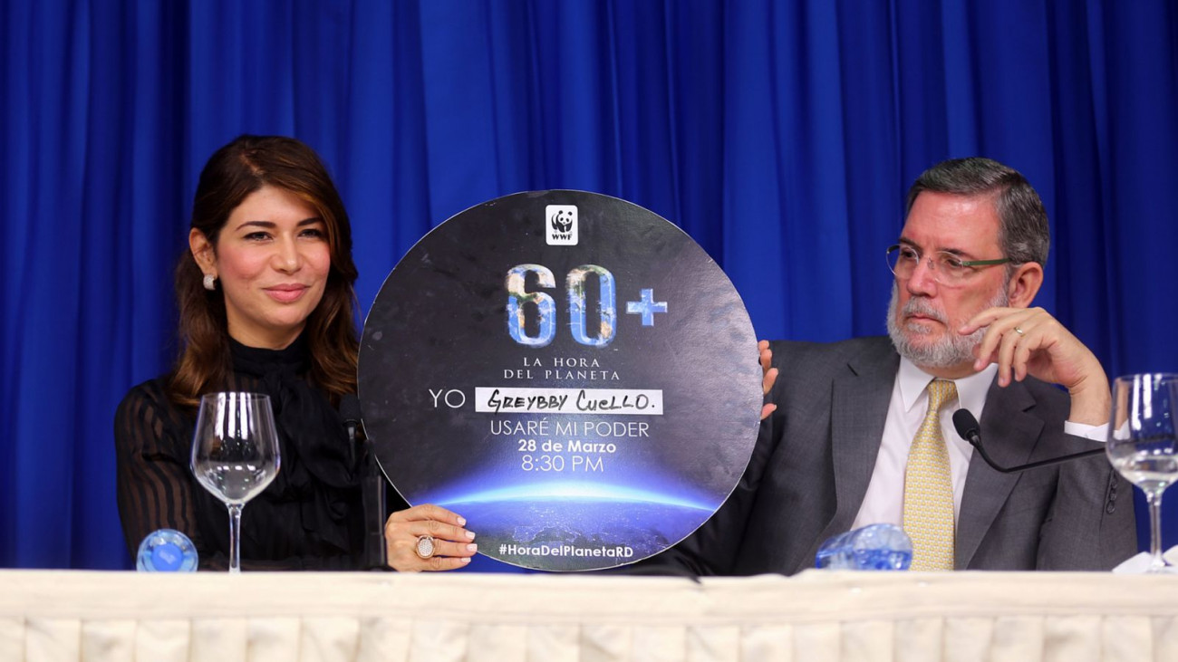 Portavoz  y director de Comunicación del Gobierno, Roberto Rodríguez Marchena, junto a Greybby Cuello, directora de Asuntos Comunitarios de la Presidencia