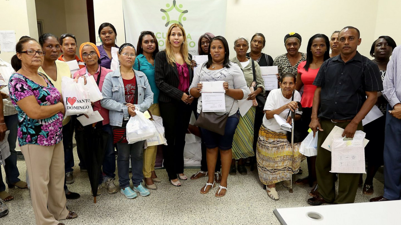 Entrega de medicamentos Despacho de la Primera Dama 