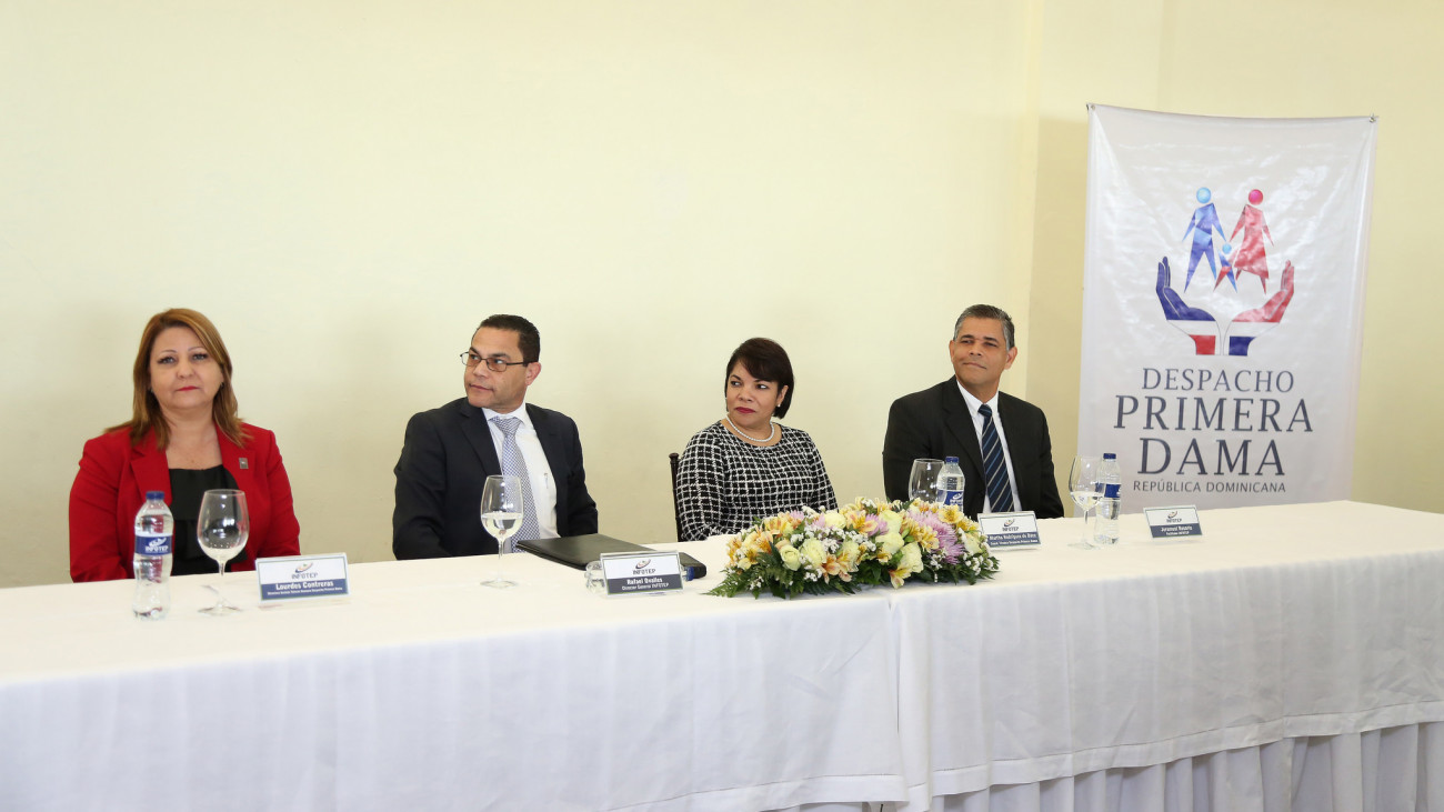 Despacho de la Primera Dama y el INFOTEP