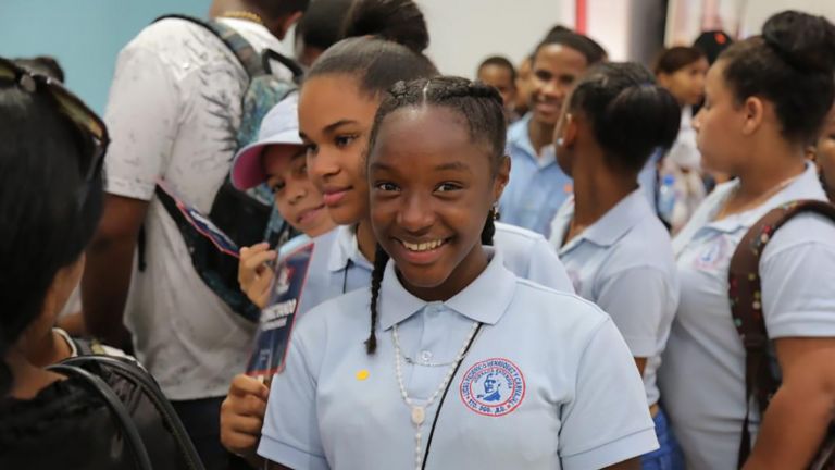 Adriana, visitante stand Despacho Primera Dama: “Aquí el público tiene donde educarse”