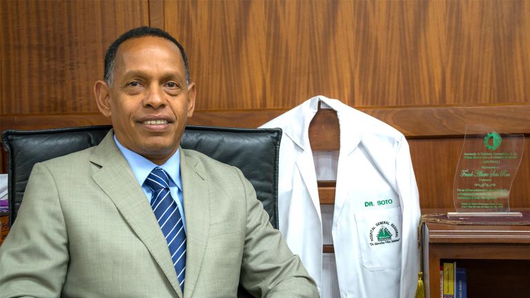 Frank Soto, director hospital Marcelino Vélez Santana