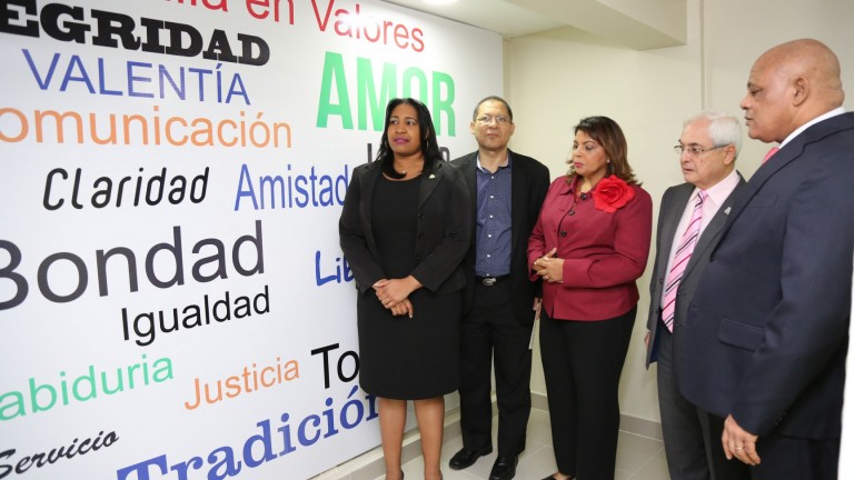 Despacho Primera Dama entrega Centro de Atención Integral para Familias del sector de Herrera