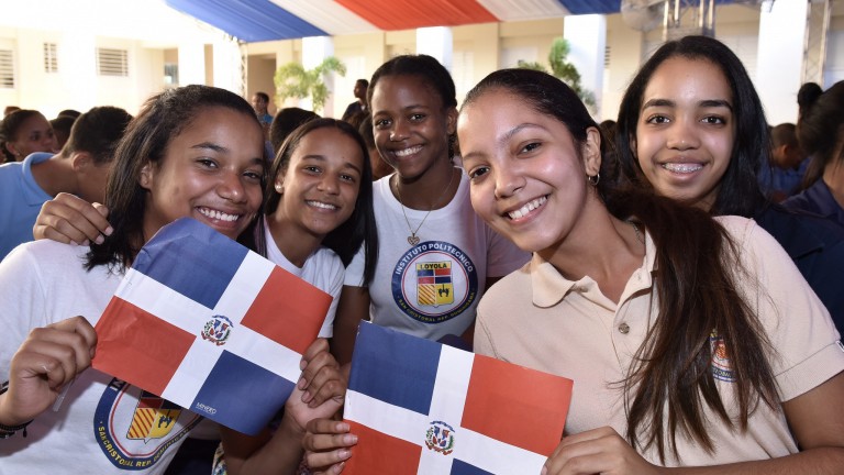 Estudiantes de San Cristóbal reciben con gran ilusión nuevo edificio del Politécnico Loyola