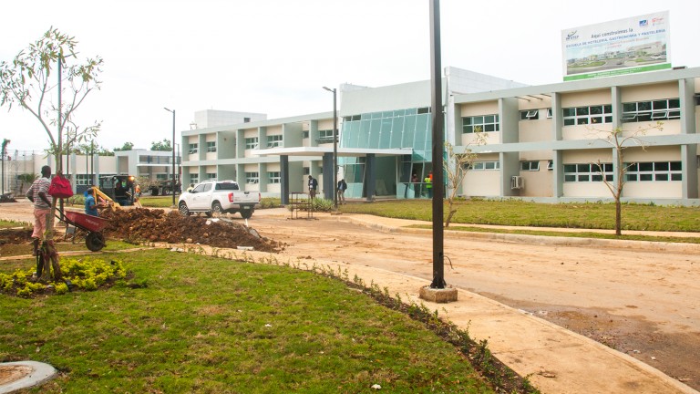 Escuela de hotelería, gastronomía y pastelería