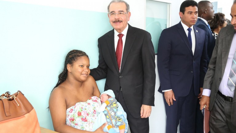 En Los Hidalgos ya hay servicios de salud humanizados y de calidad; Danilo entrega hospital remozado