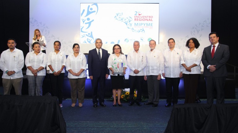 Inicia Segundo Encuentro Regional Centros Atención Mipyme 2018; CENPROMYPE-SICA reconoce a Danilo por contribuir a crecimiento inclusivo