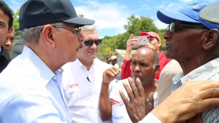 VS206: Danilo realiza amplio recorrido por la frontera; instruye soluciones para comunidades