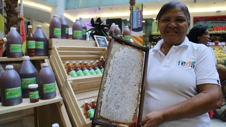 Productores beneficiados con Visitas Sorpresa participan en Mercado Central Ágora Mall