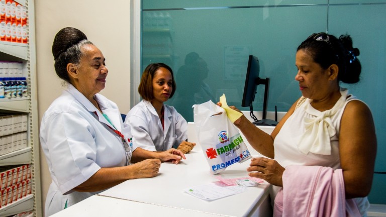 Una Farmacia del Pueblo en el Hospital Marcelino Vélez