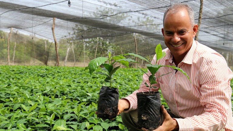 Daniel Mariñez. Dueño vivero, Padre Las Casas, Azua