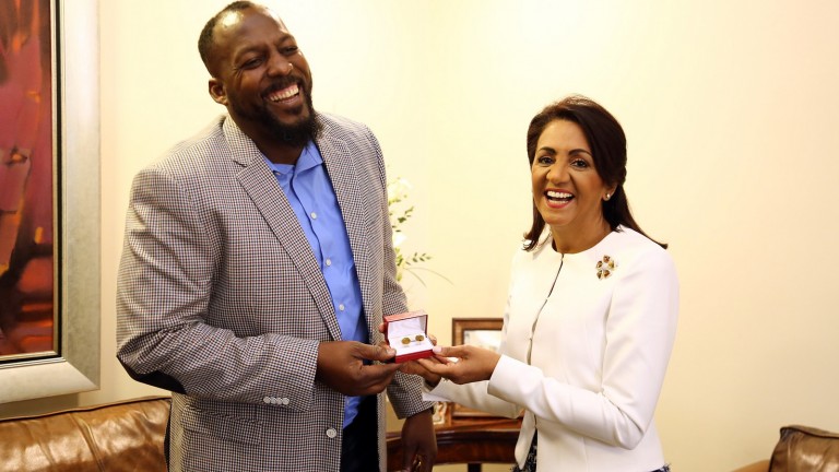 Vladimir Guerrero visita a la primera dama en respaldo al Invitacional Mundial de Olimpiadas Especiales