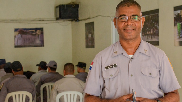 Ernesto Anes, Policía Juvenil Comunitaria.