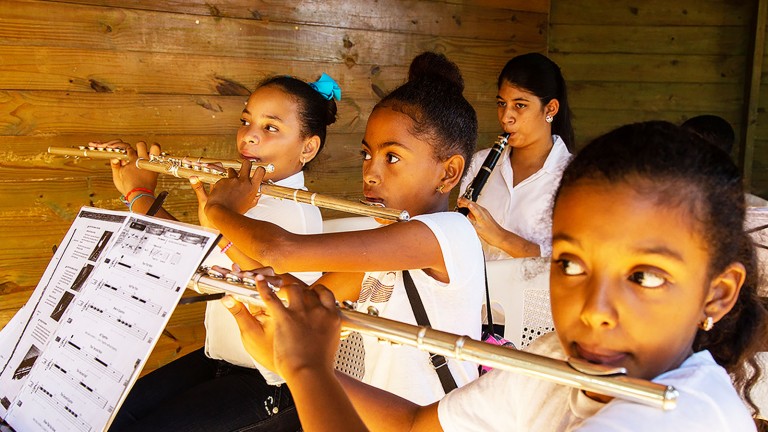 Escuelas Libres: Arte en tu comunidad