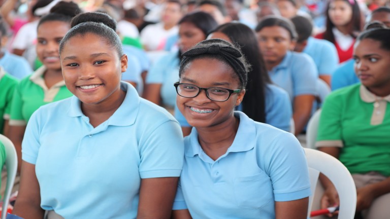 Revolución Educativa, Higuey, entrega escuela, Educación