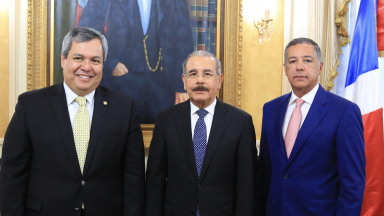 el presidente del BCIE, en visita Palacio Nacional