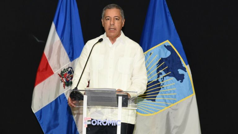 Donald Guerrero en el Foromic en Punta Cana