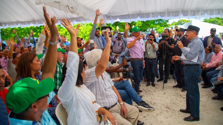 Danilo Medina en Visita Sorpresa a Cabrera