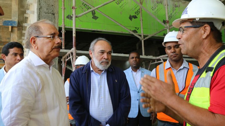 DaNILO EN vISITA sORPRESA A HOSPITALES