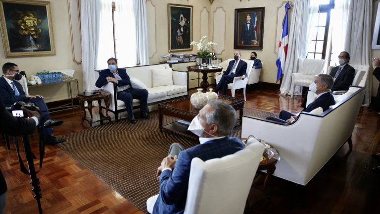 Presidente Danilo Medina encabeza reunión