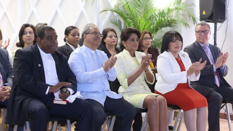 Primera Dama Candida Montilla de Medina