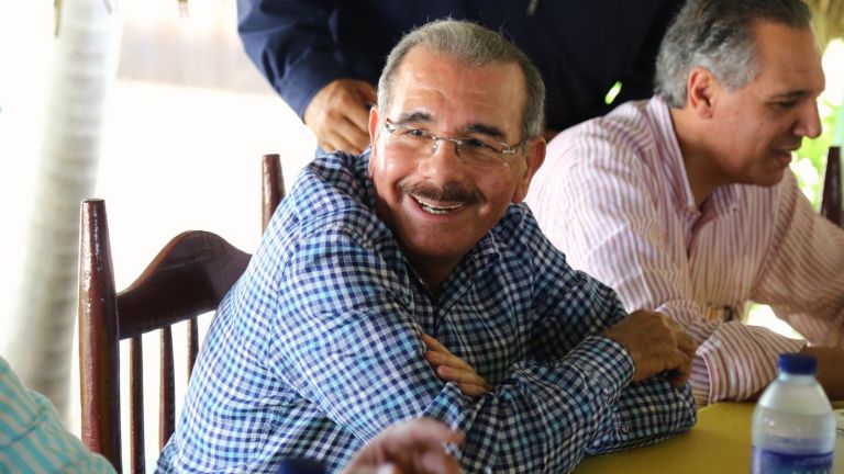 Danilo Medina en el campo