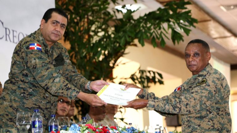 Militares
