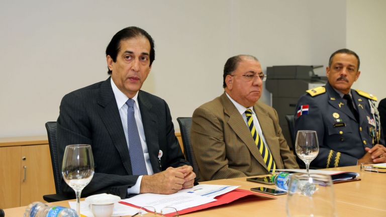Ministro de la Presidencia, Gustavo Montalvo, encabeza reunión
