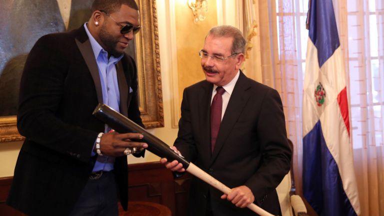Presidente Danilo Medina y el pelotero de Grandes Ligas, David Ortiz