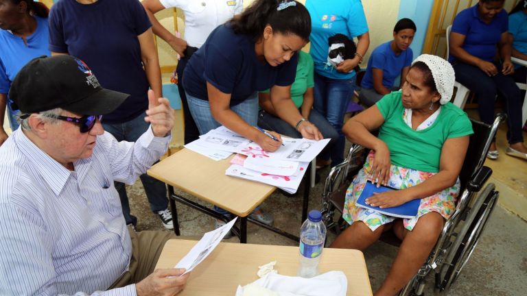 Internas reciben asistencia médica