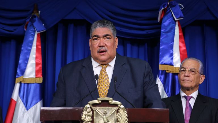 Ministro Miguel Mejía.