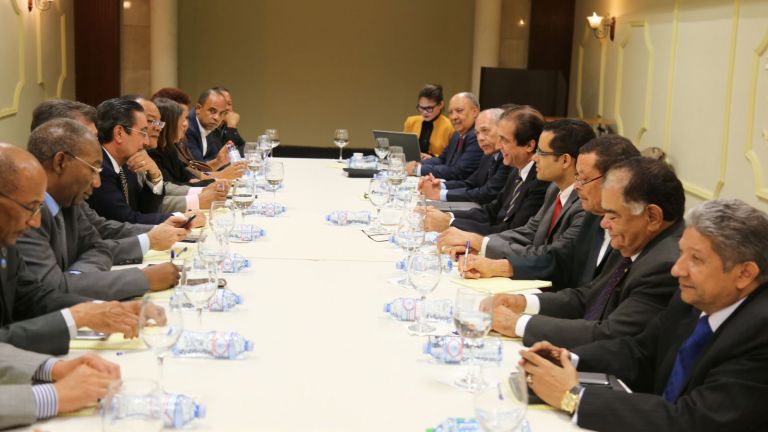 Reunión con sectores de la UASD.