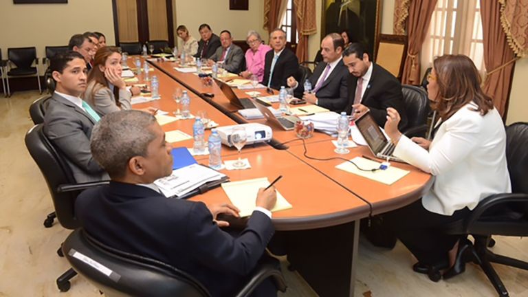 Ministro Administrativo de la Presidencia, José Ramón Peralta encabeza reunión