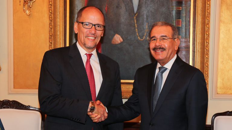 DM junto al secretario de Trabajo de Estados Unidos, Thomas E. Pérez