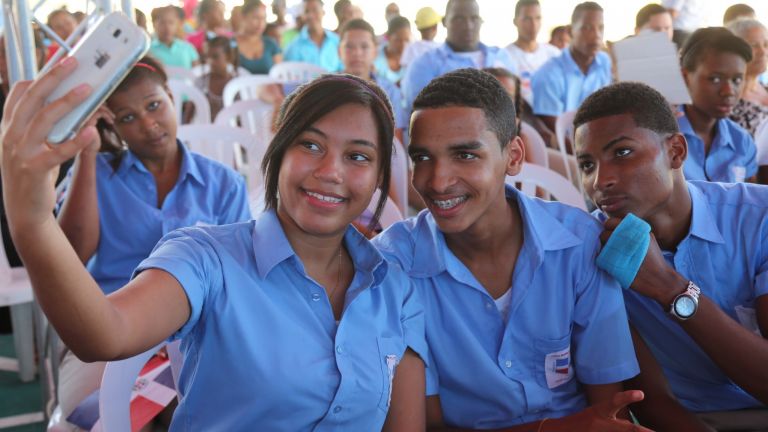 Estudiantes de Los Frailes II y Cancino I