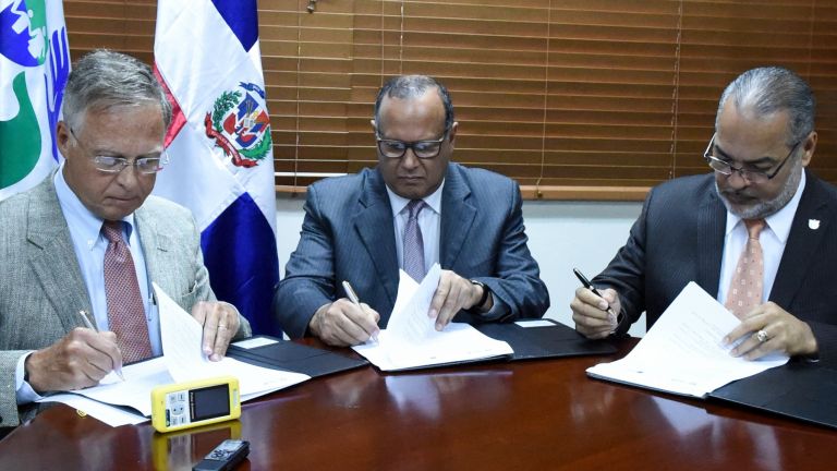 Firma de convenio